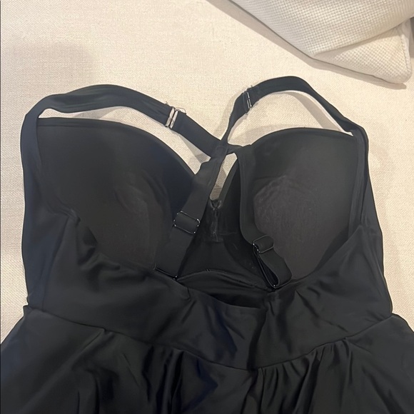 Torrid Black one piece Women's Swim size 1 R - Picture 8 of 10